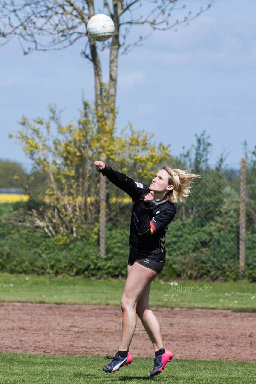 Bild 320 - Faustball Frauen Wiemersdorf